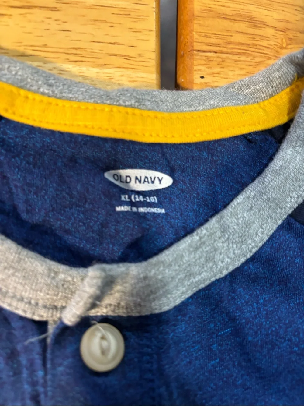 3 Old Navy tees